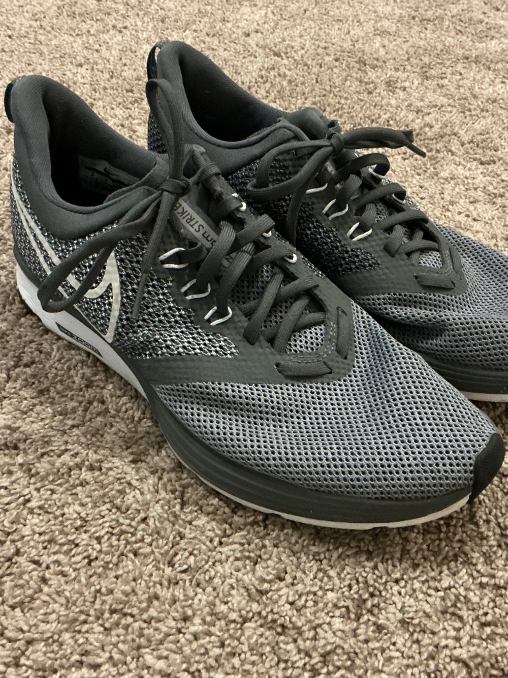Nike Zoom Strike Women’s Running Shoes Size 9 Used